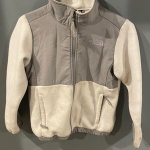 North faced white and silver fleece jacket m(10/12)